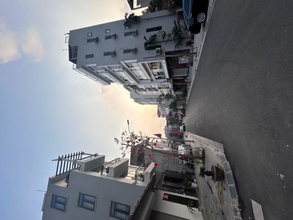 Nhà Đẹp Thoáng Gần Việt Hưng – Ô Tô - Khu Vực Nhiều Tiện Ích - Tặng Nội Thất 6 Tỷ Ctl