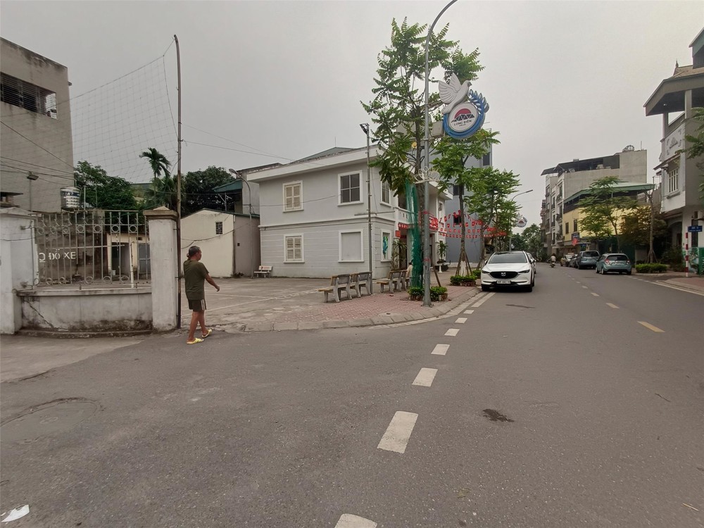 Siêu Phẩm 6 Tầng Thang Máy - Cách Mặt Phố 10M - 4 Phòng Ngủ