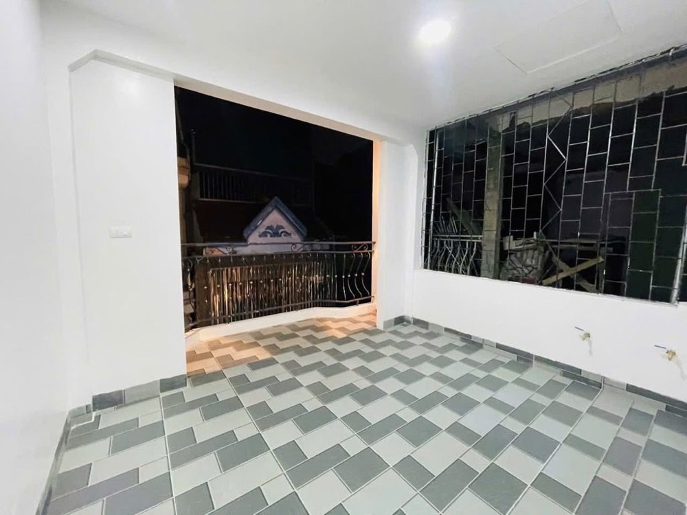 Bán Nhà Vân Hồ 73M2 Ô Tô Cửa Full Nội Thất Chỉ 20 Quả