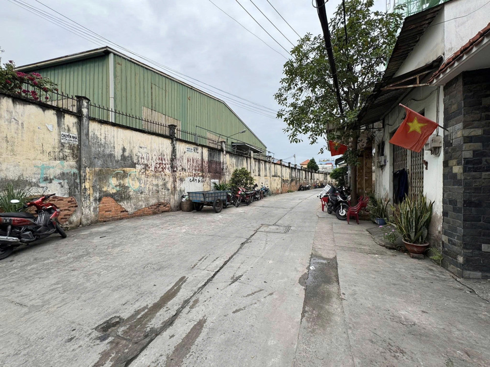 Bán Nhà Xưởng Hẻm 8M Lê Văn Quới - Gần Phan Anh, 1533M2 Full Thổ, Tiện Phân Lô, 57,5 Tỷ
