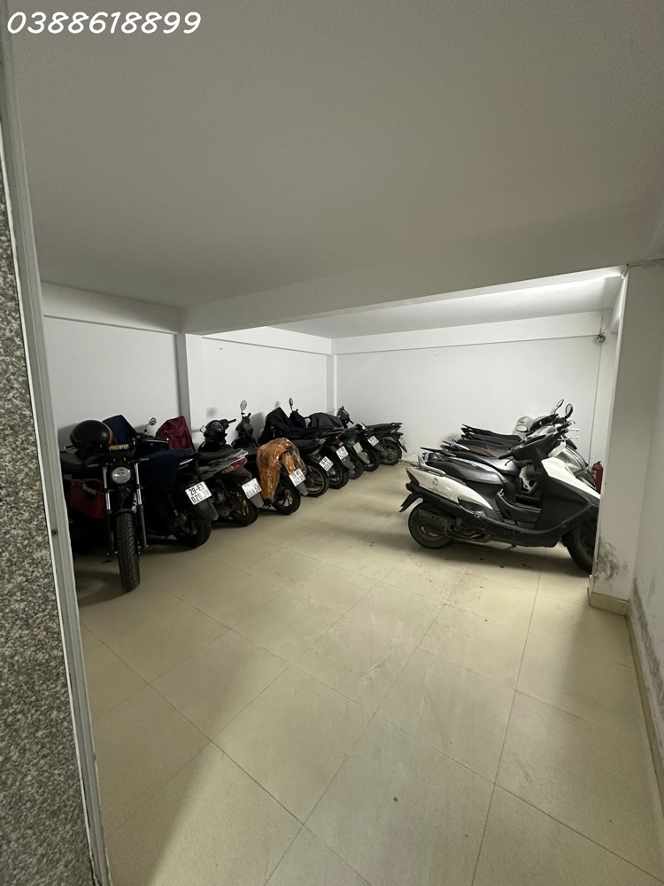 Bán Nhà Phân Lô Trung Kính - Cầu Giấy - Thang Máy - Vỉa Hè - Ô Tô Tránh - Dòng Tiền 60Tr/tháng