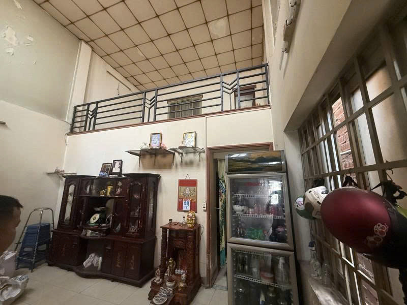 Bán Nhà Mặt Tiền Kha Vạn Cân - Gần Chợ Thủ Đức, 5,7X26m, 2 Tầng Cũ, 1 Đời Chủ, 21,5 Tỷ