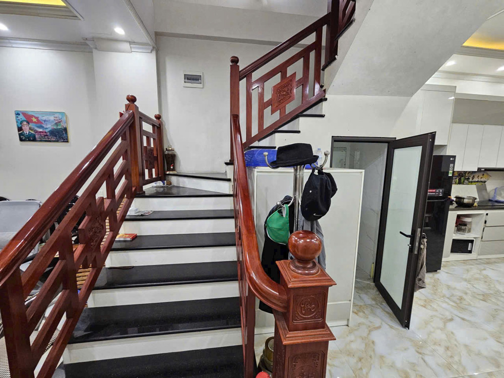 Bán Nhà 3 Tầng Giãn Dân Khả Lễ Giá Ngang Lô Đất Cạnh Vườn Hoa