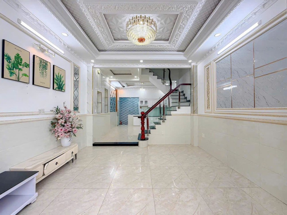 Nhà Ngay Trung Tâm Nhà Bè, Cạnh Cầu Phú Xuân, 5X12m, Chỉ 7.2 Tỷ