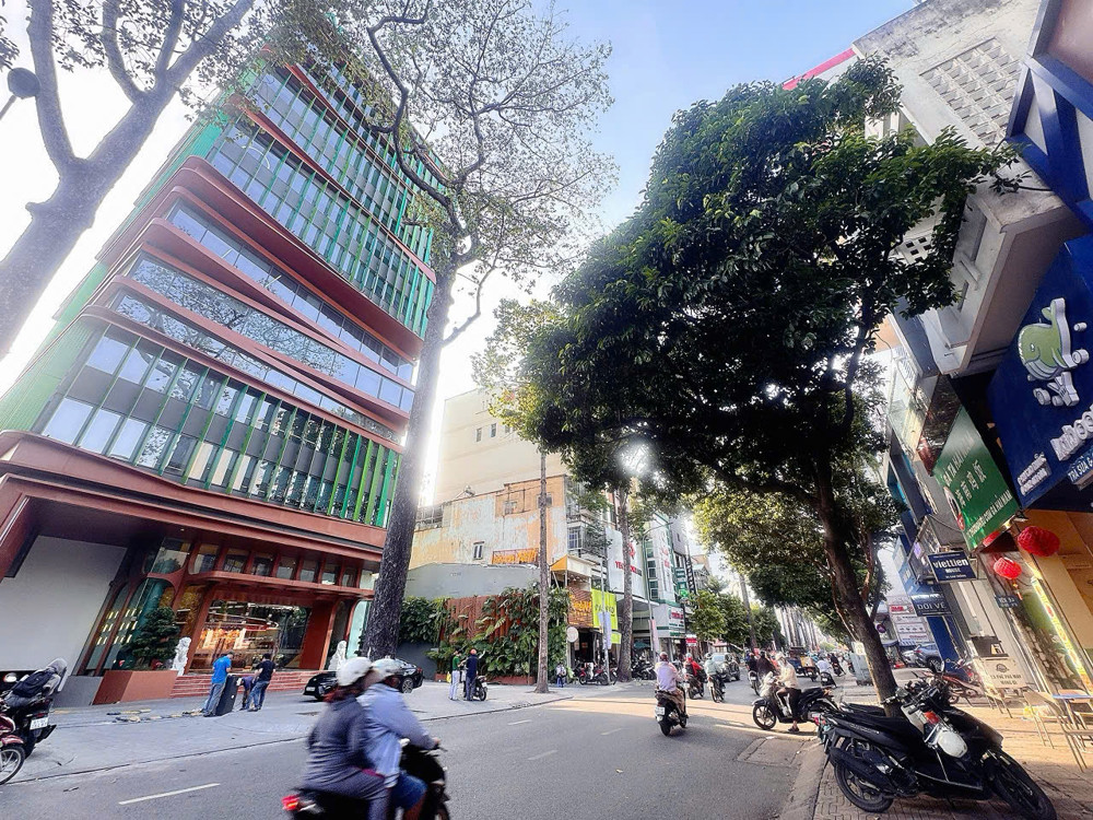 Chính Chủ 1 Đời - Bán Nhà 4 Tầng Mặt Tiền Kd Đ.cao Thắng, Q3 - Dt 70M2 Sổ Hồng Vuông Đẹp - Hdt Mặt