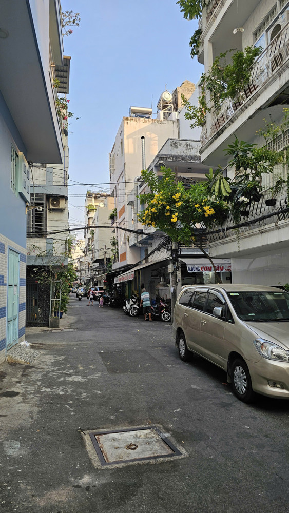 Bán Nhà Mặt Tiền Kinh Doanh Trước Nhà Thông Thoáng ( 7M) Có 5 Đ