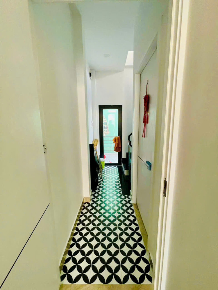 Bán Nhà Q4 Ngang 4.17 X 11.2 Mđúc 4 Tấm