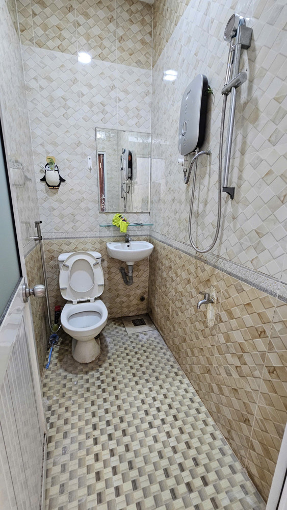 Bán Nhà Trung Tâm Q4 Đối Diện Q1hẻm Thông 1 Trục Ngang 5M Ngang 7 Dài 4 - 4 Tấm Có 4 Đ