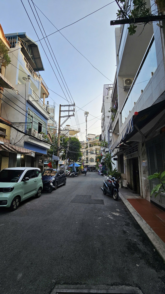 Bán Nhà Mặt Tiền Kinh Doanh Đối Diện Q1trung Tâm Q4 Xây Dựng Đúc 5 Tấm Chỉ 6 Đ