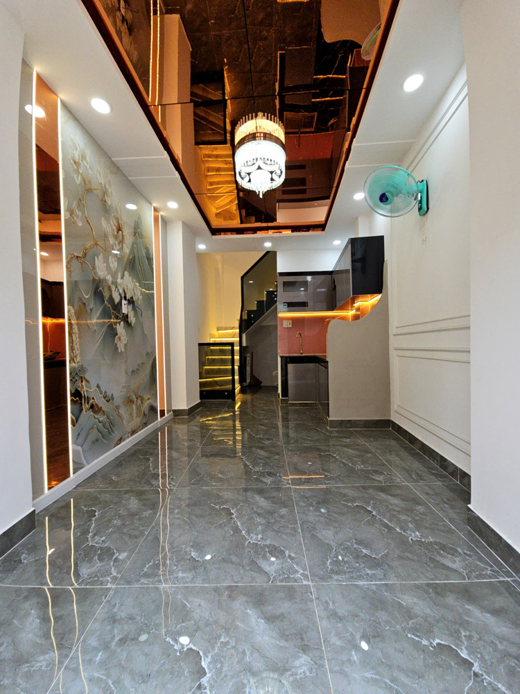 Bán Nhà Hẻm Xe Hơi Tới Nhà Trung Tâm Q4 Đối Diện Q1 Có 3 Đ