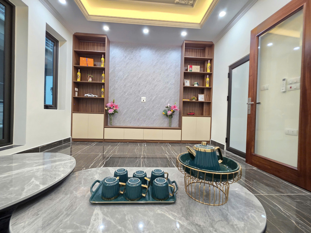 Bán Nhà Xây Mới Phố Dương Quảng Hàm Hai Mặt Ngõ Đường Ô Tô 50M2 6T Thang Máy Giá 22 Tỷ