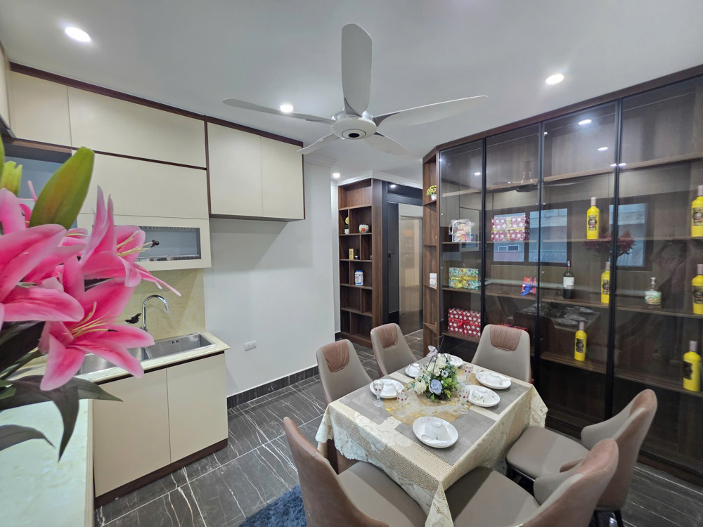 Bán Nhà Xây Mới Phố Dương Quảng Hàm Hai Mặt Ngõ Đường Ô Tô 50M2 6T Thang Máy Giá 22 Tỷ