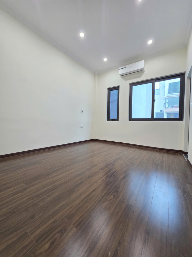 Bán Nhà Xây Mới Phố Dương Quảng Hàm Hai Mặt Ngõ Đường Ô Tô 50M2 6T Thang Máy Giá 22 Tỷ