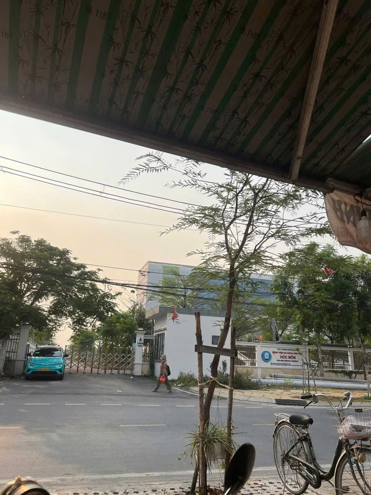 Nhà Mặt Tiền Bà Triệu – Đối Diện Bv Hóc Môn – Ngang 6,45M Hiếm