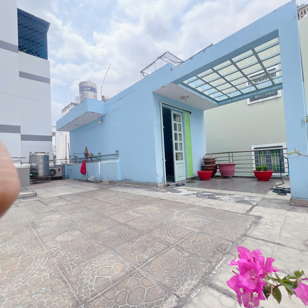 Bán Nhà Mặt Tiền Hẻm Q4 Ngang 3.5 X 13.5 Đúc 3 Tấm