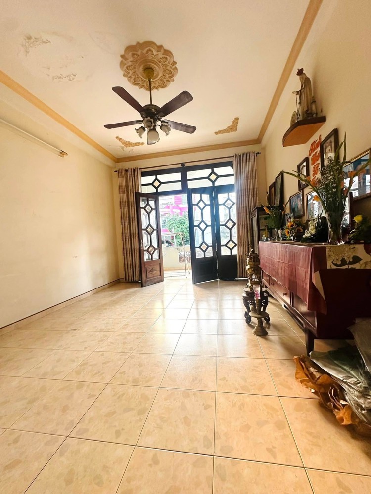 Nhà Hxh Đường Cách Mạng Tháng 8 Phường 7 Cũ Quận Tân Bình