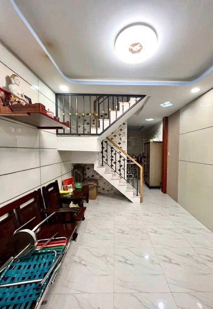 Nhà 3 Tầng Sát Đầm Sen Q11 - 4 Phòng Ngủ - Nhà Còn Mới Chỉ Vào Ở - 3.85 Tỷ(tl)