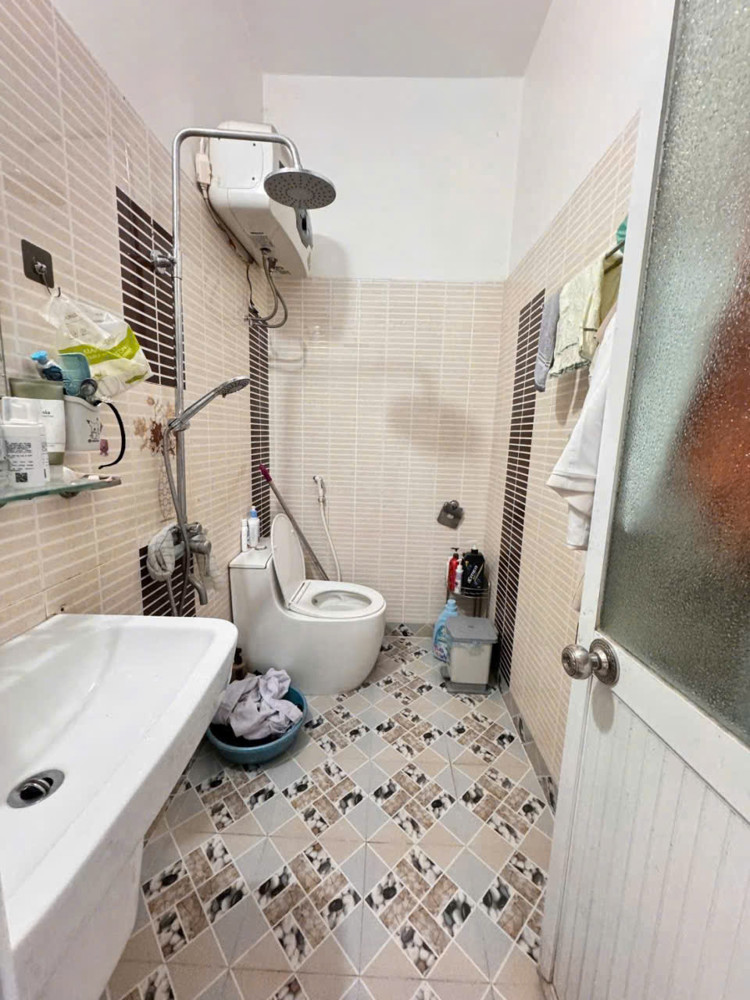 Nhà Mặt Đường Thư Trung - Văn Cao - 48M 4 Tầng - Sân Cổng Riêng