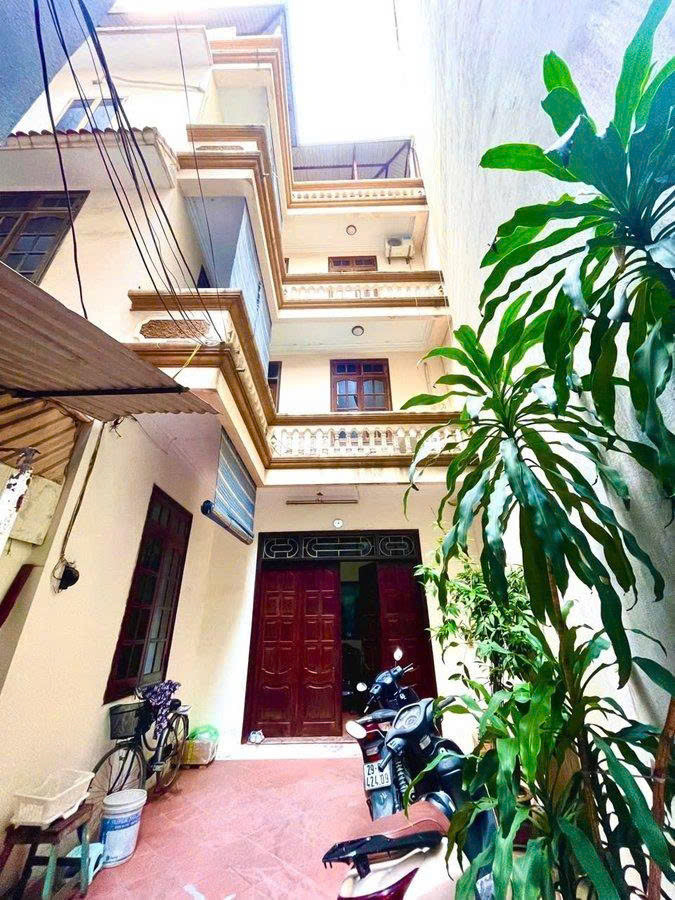 Hoàng Quốc Việt – 92M² Sân Vườn Giữa Lõi Cầu Giấy – Không Gian Sống Khác Biệt – Giá Trong Tầm Săn