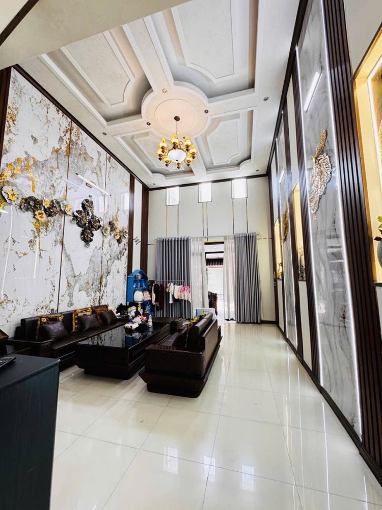 Bán Nhà Đẹp 100M² 3 Tầng Dĩ An,Shr Đường Nhựa 2 Ô Tô,Gần Vincom Dĩ An