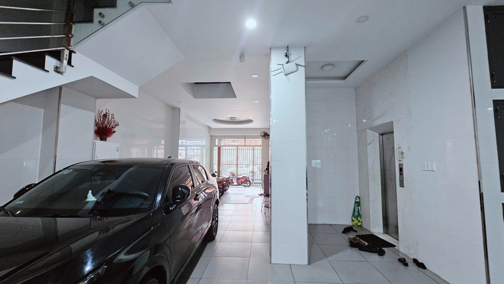 Nhà Mặt Phố 276 Trịnh Đình Trọng, Tân Phú 181M2, 6 Tầng, 12 Pn, 42 Tỷ Sổ Hồng