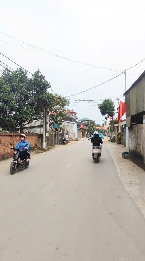 Bán Rẻ Mảnh Đất Cực Đẹp Đường Rộng Thoáng, Sẵn Sổ Đỏ Tại Khu Vực Quốc Lộ 21