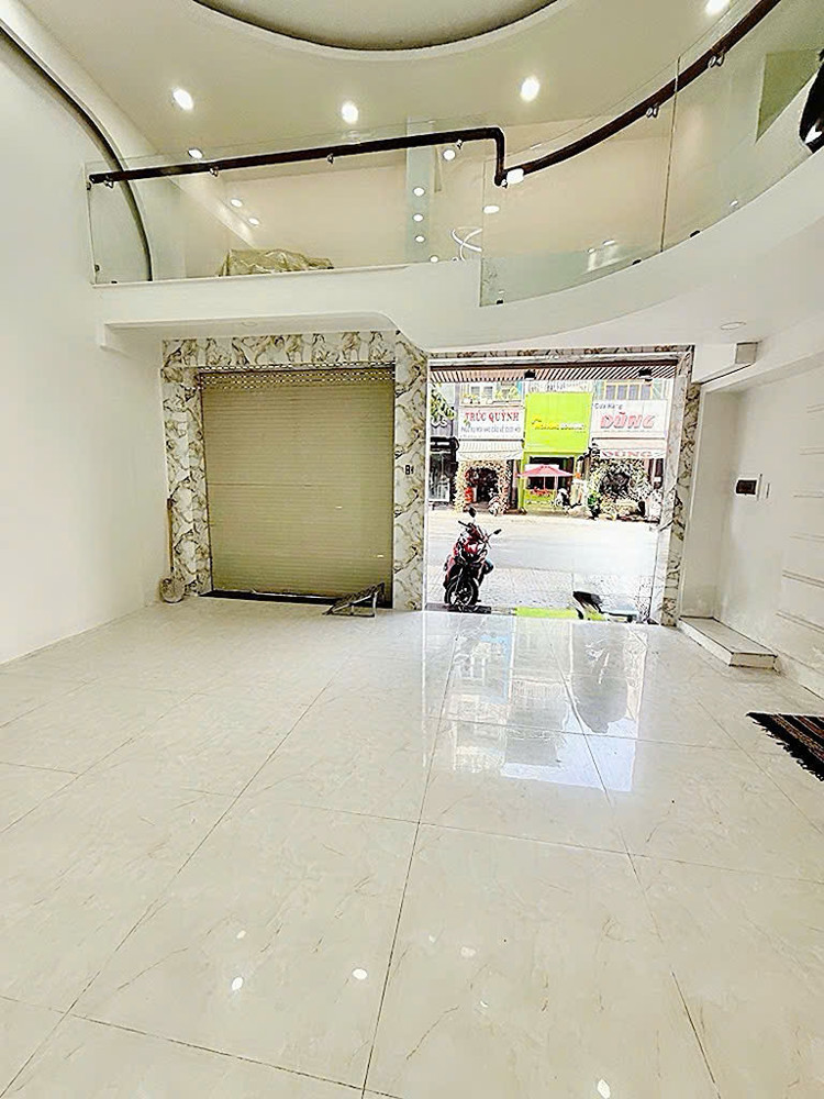 Hiếm Dt Đẹp 6M*10m - Bán Nhà 5 Tầng Mặt Tiền Kd Đ.nguyễn Đình Chiểu, Bàn Cờ, Quận 3 - Vị Trí Kd Đa