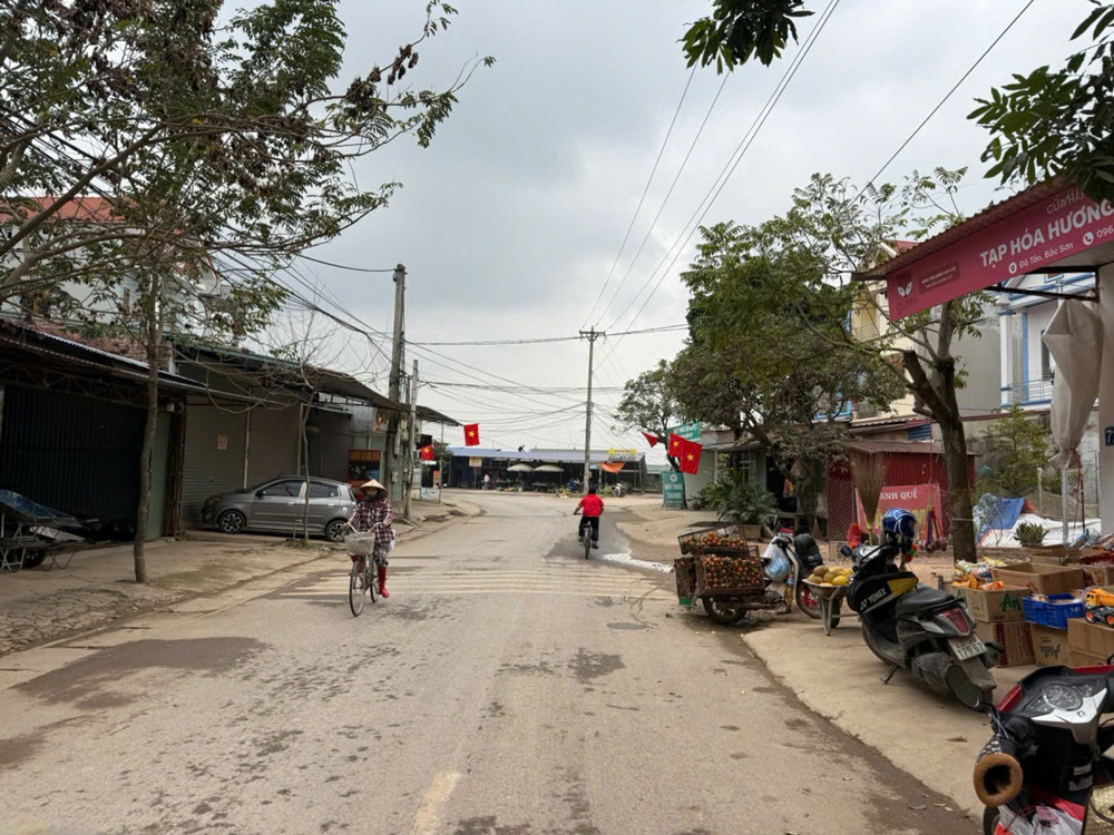 Giá Chỉ Có 7,2 Tr Cho Một Mết Vuông -- Dt 105 M Fun Thổ Cư Tính Ra Chỉ Có Hơn 700 Tr Đòng ,Quý Nhà