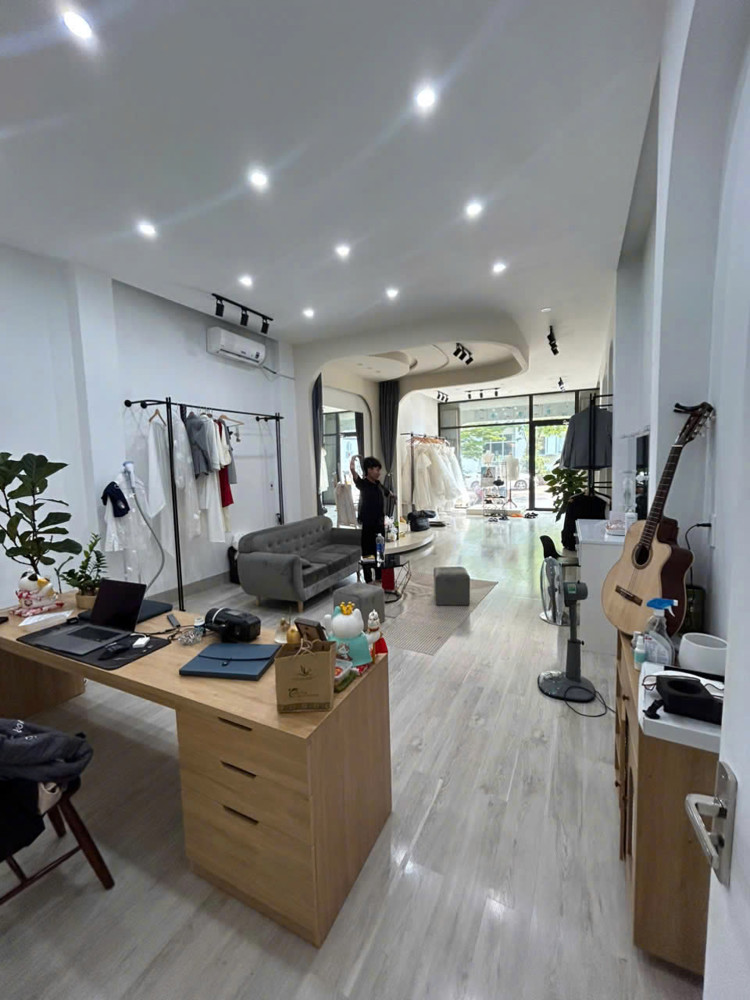 Sang Nhượng Mặt Bằng Nhà Nguyên Căn 3 Lầu Tại Buôn Ma Thuột, Đắk Lắk