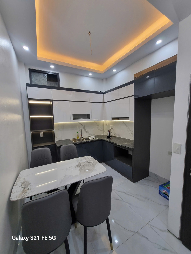 Bán Nhà 3 Tầng Đẹp, Ngõ Thông Thẳng Trung Tâm Quang Trung Gần Vincom