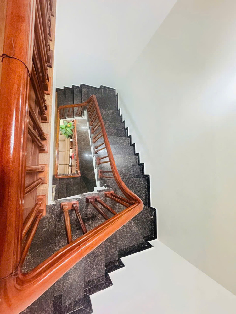 Bán Nhà 3 Tầng Dân Xây Trong Khu Đô Thị 379, Nhà Rộng 65M2, Mặt Tiền 5M