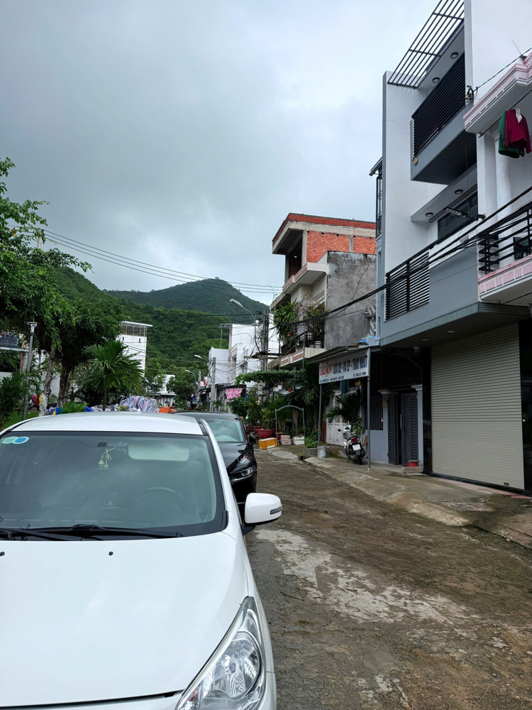 Nhà Gần Biển Nha Trang Đường Rộng 10M Khu Dân Cư