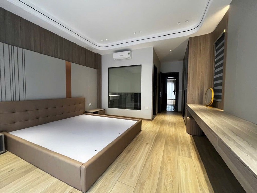 Bán Nhà Sài Đồng 55M2 X 6 Tầng Thang Máy - Gara 2 Ô Tô - Giảm Sốc 500Tr - Giá 16.X Tỷ