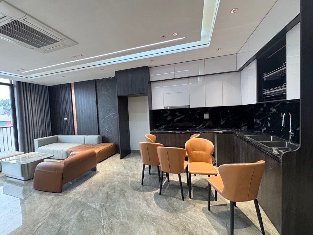 Bán Nhà Sài Đồng 55M2 - 6 Tầng Thang Máy - Gara 2 Ô Tô - Giá 16.X Tỷ