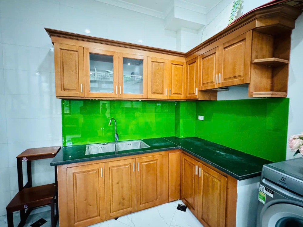 Bán Nhà Thạch Bàn Long Biên 5.5 Tỷ 5 Tầng Sát Chung Cư Ct Thạch Bàn Hàng Xóm Quân Đội