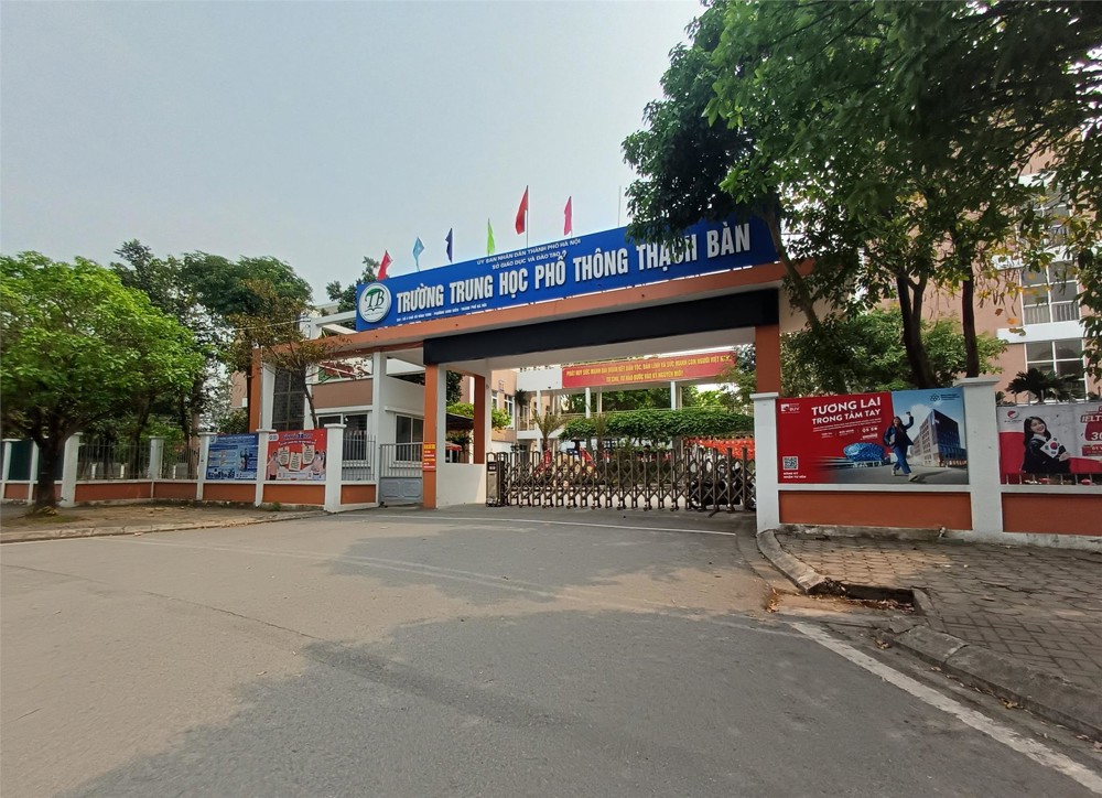 Bán Nhà Thạch Bàn Long Biên 5.5 Tỷ 5 Tầng Sát Chung Cư Ct Thạch Bàn Hàng Xóm Quân Đội