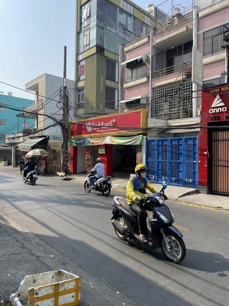 Bán Nhà Mặt Tiền Trịnh Đình Trọng Gần Khuông Việt, 4,2X21m, 4 Tầng - 4 Pn, Chỉ 13,8 Tỷ