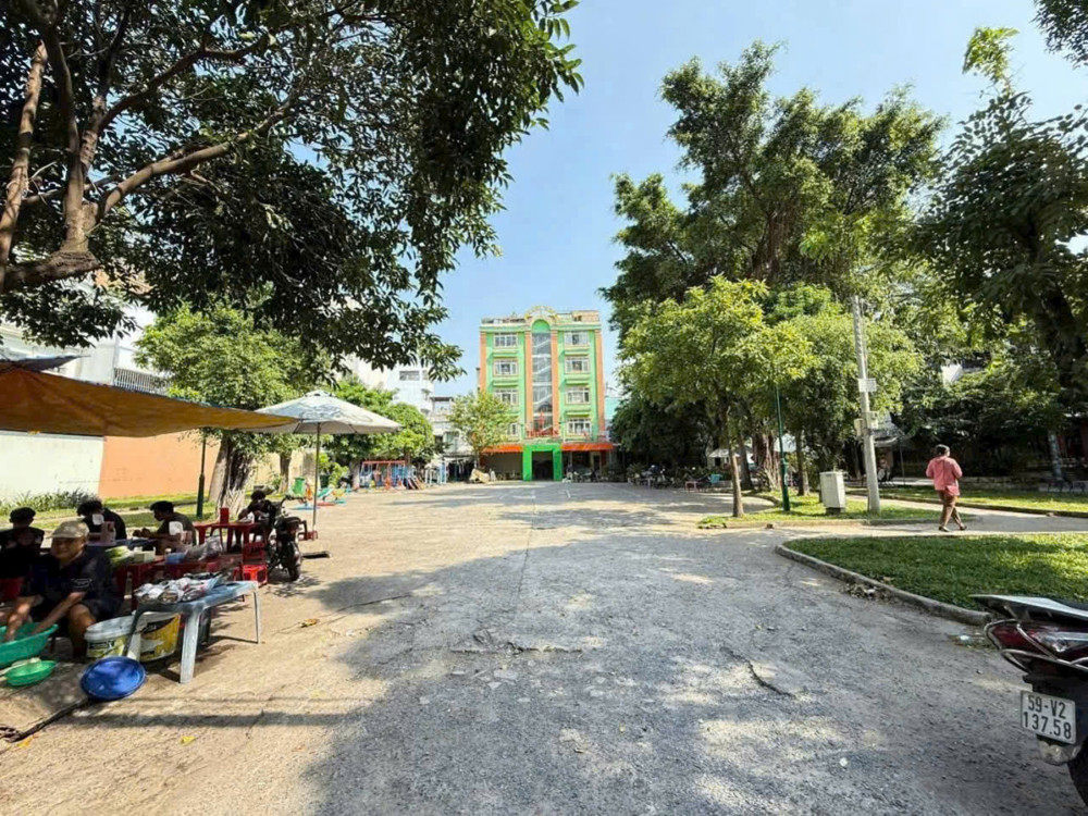 Biệt Thự Mini Hầm 3 Lầu – K82 Vip – View Công Viên – Có Dòng Tiền