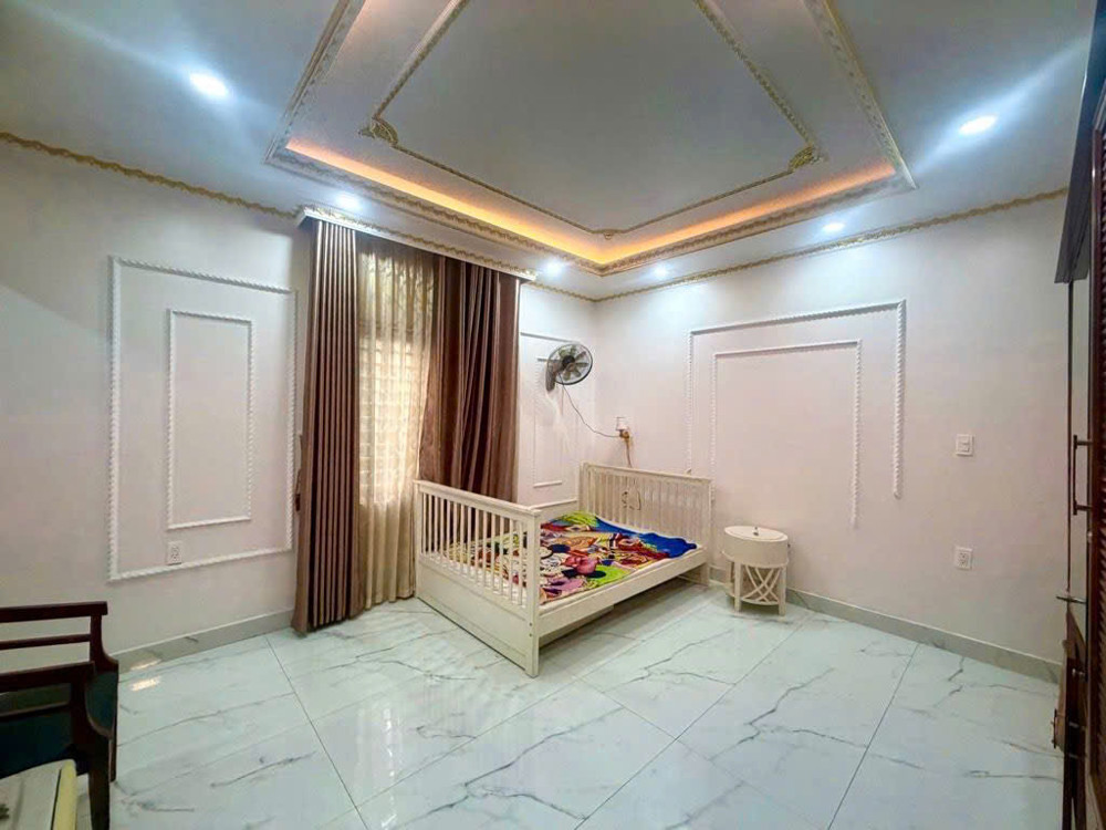 Biệt Thự Khu Tecco - Đường Lề 30M - Xe Hơi Đậu Trước Nhà - (10X21m) - 3 Tầng - Hơn 22 Tỷ(tl)