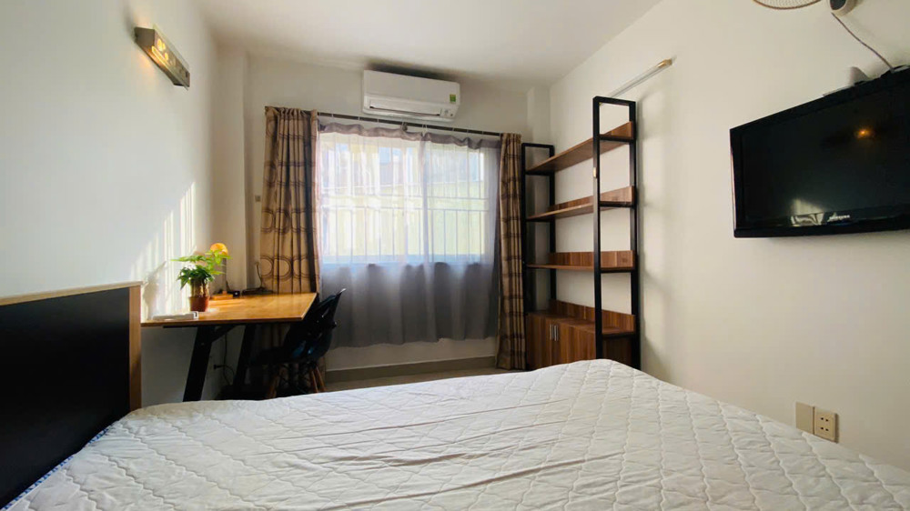 Nhà Đẹp- Giá Tốt - Chính Chủ Cho Thuê Nhà Nguyên Căn Hẻm 241 Đường Bến Vân Đồn, Quận 4, Hồ Chí Minh