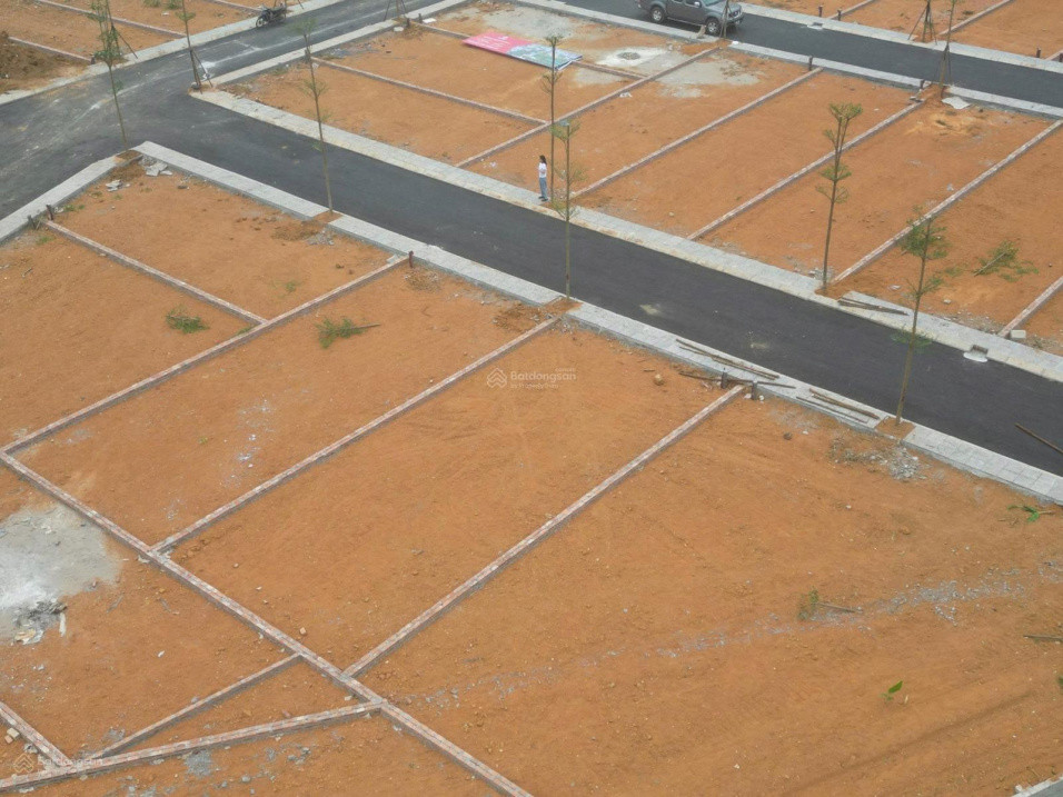 Số Lượng Có Hạn Lô Đất 100M2 Gần Quốc Lộ 21, Khu Vực Trung Tâm Hòa Lạc. Phù Hợp Xây Trọ, Đầu Tư