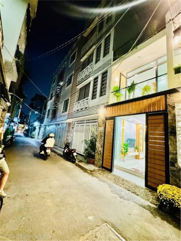 Nhà Hxh Phú Nhuận - Phường 5 - Thích Quảng Đức