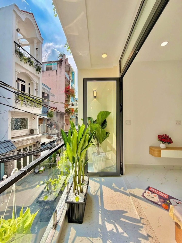 Nhà Hxh Phú Nhuận - Phường 5 - Thích Quảng Đức