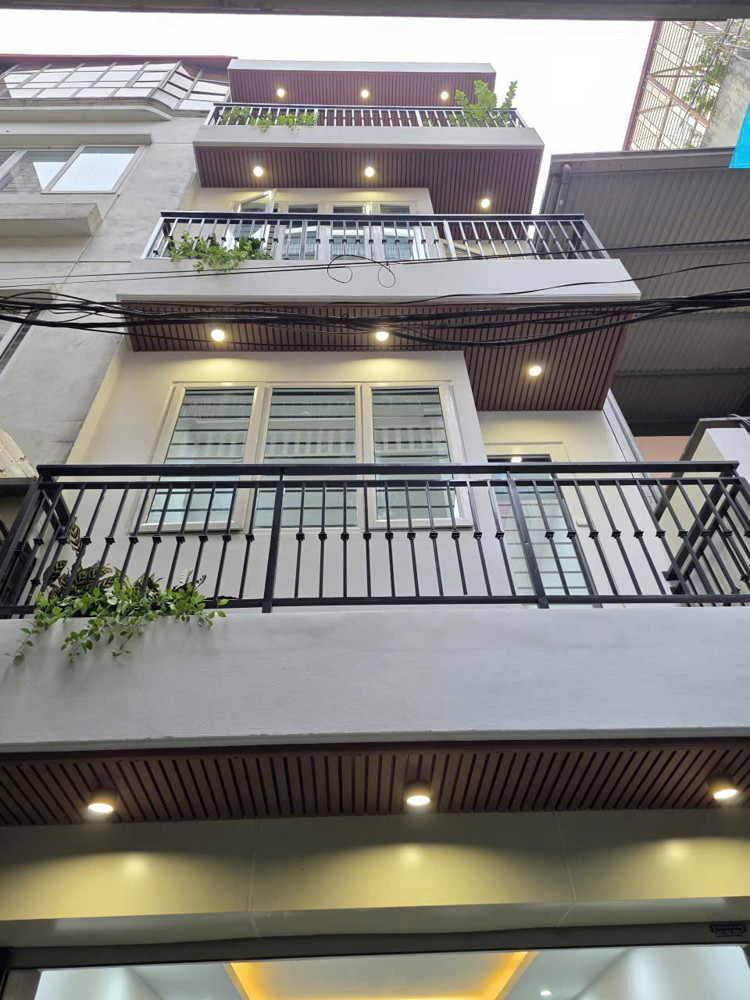 Bán Nhà Phân Lô Hoàng Văn Thái – Ô Tô Vào Nhà – Kd Đỉnh – 56M Chỉ 17.8 Tỷ Lh 0975124520