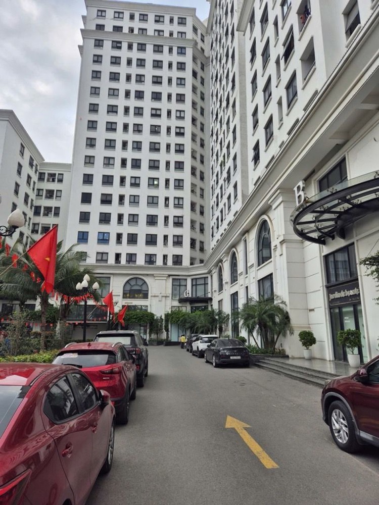 Chính Chủ Cần Bán Căn Chung Cư Cầu Giấy. 62M, 2N, 2Vs. Giá Nhỉnh 6 Tỷ