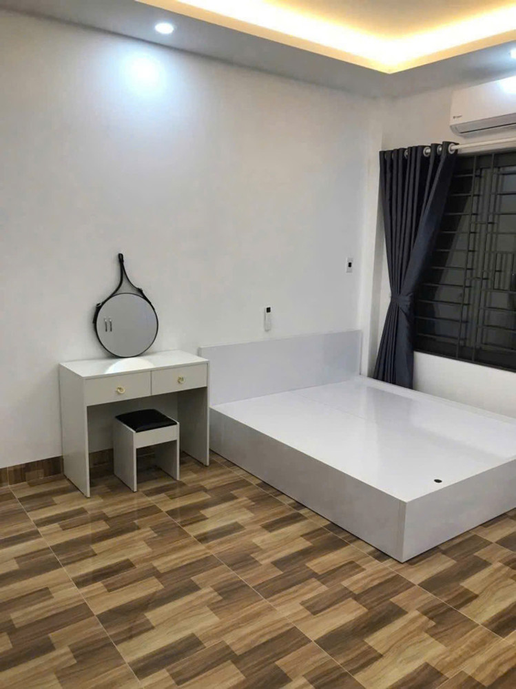 Nhà Thạch Bàn – Ô Tô Đỗ Cửa – 5 Tầng Mới – Nhỉnh 7 Tỷ