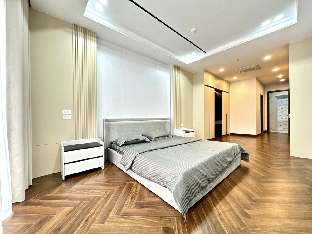 Phố Trung Kính Nhà Xây Mới Kính Koong 55M 7T Thang Máy Nhỉnh 29 Tỷ- Khu Phân Lô- Ô Tô Tránh- Full