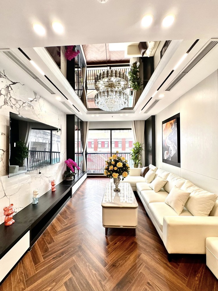 Phố Trung Kính Nhà Xây Mới Kính Koong 55M 7T Thang Máy Nhỉnh 29 Tỷ- Khu Phân Lô- Ô Tô Tránh- Full