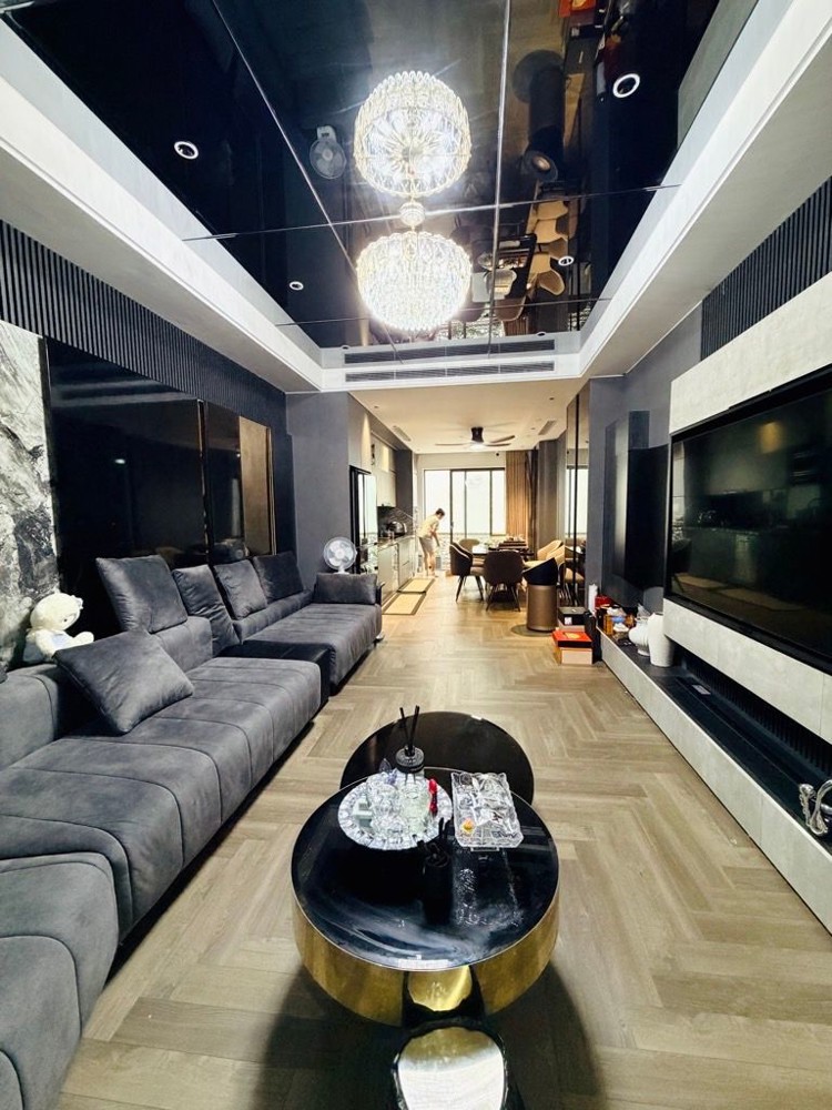 Bán Nhà Ngõ 52 Ngọc Lâm 55M X 6T Gara Thang Máy Mới Tinh, Tặng Lại Nội Thất