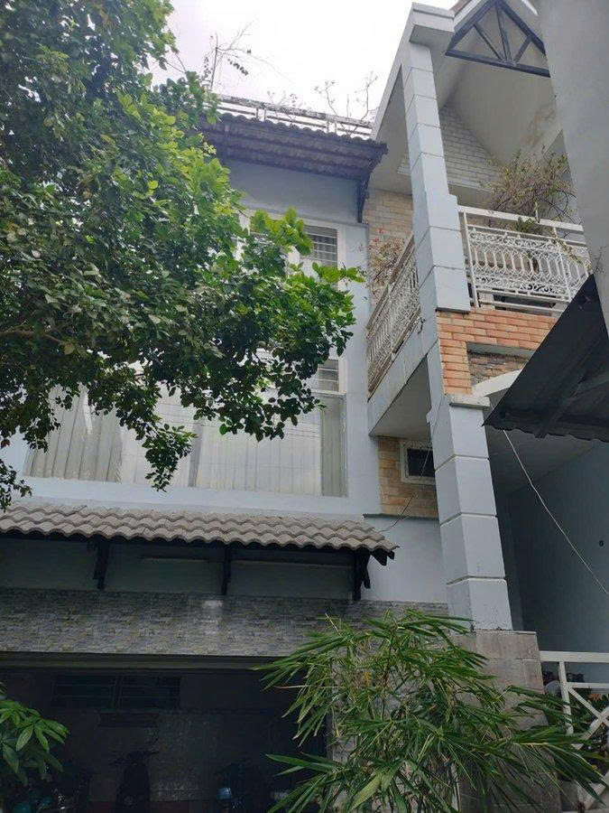 Bán Nhà Dt Siêu Rộng : Dt Đất : (7M X 26M), Nỡ Hậu Nhẹ . Dt Sàn 220.3M² - Kết Cấu : Hầm , 2 Lầu,